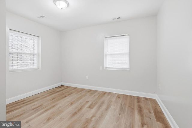 4633 HILLSIDE RD SE, Washington, DC 20019