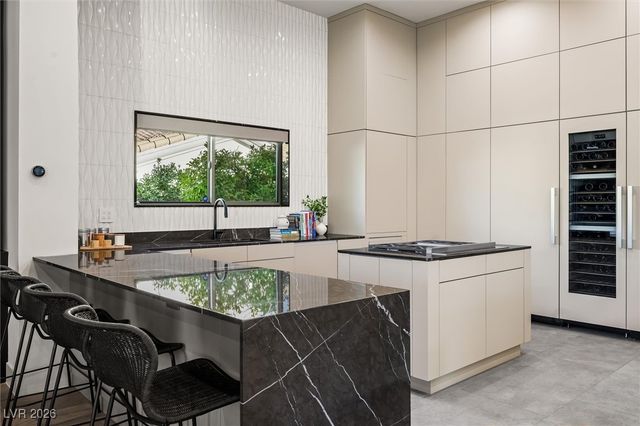 88 Innisbrook Avenue, Las Vegas, NV 89113