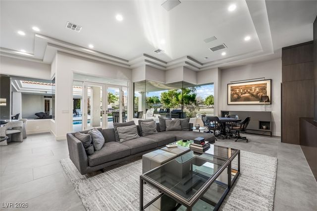 88 Innisbrook Avenue, Las Vegas, NV 89113