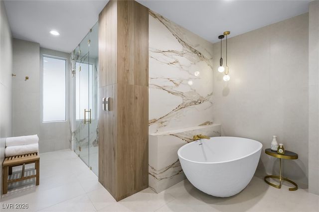 88 Innisbrook Avenue, Las Vegas, NV 89113