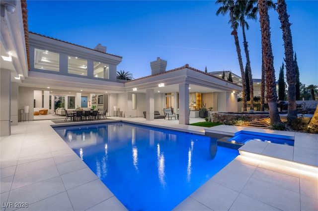 88 Innisbrook Avenue, Las Vegas, NV 89113