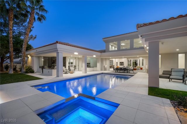 88 Innisbrook Avenue, Las Vegas, NV 89113