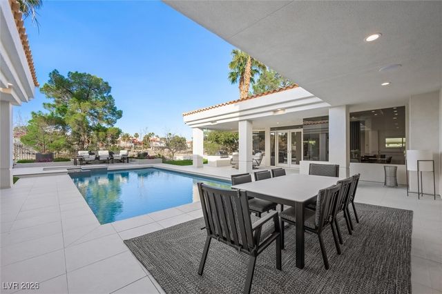 88 Innisbrook Avenue, Las Vegas, NV 89113