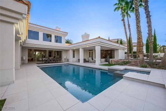 88 Innisbrook Avenue, Las Vegas, NV 89113