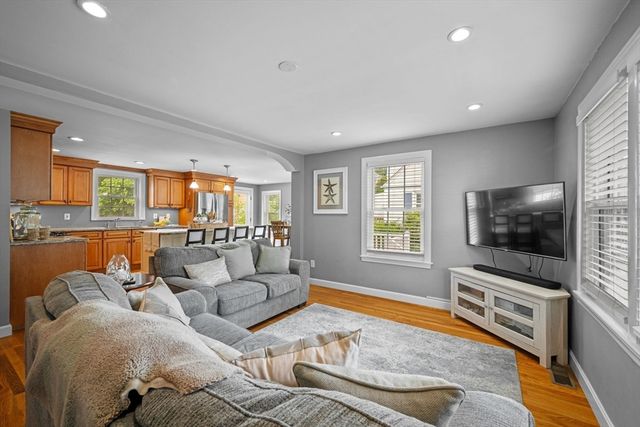 24 Shortell Ave, Beverly, MA 01915