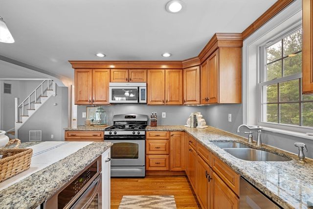 24 Shortell Ave, Beverly, MA 01915