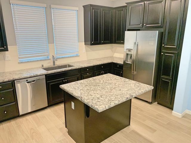 8775 Crimson Ridge, Roseville, CA 95747