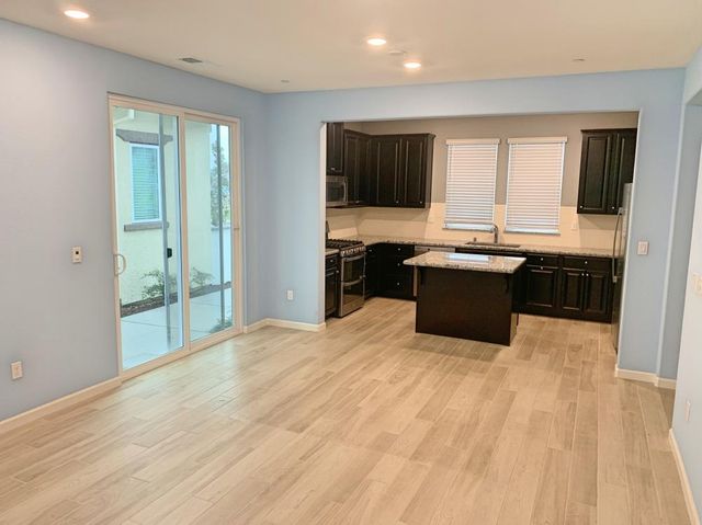 8775 Crimson Ridge, Roseville, CA 95747