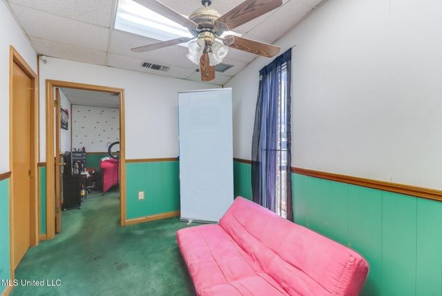 549 E Pass Road, Gulfport, MS 39507