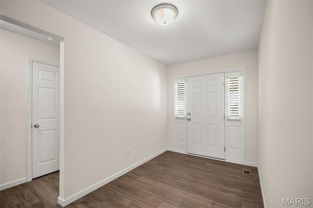2714 Winding Valley Drive, Fenton, MO 63026