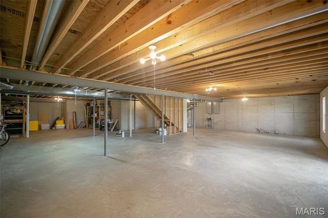 2714 Winding Valley Drive, Fenton, MO 63026