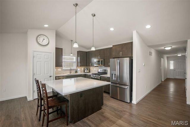 2714 Winding Valley Drive, Fenton, MO 63026