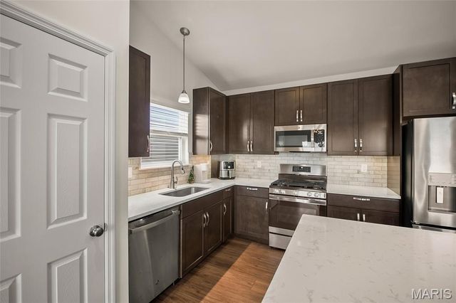 2714 Winding Valley Drive, Fenton, MO 63026