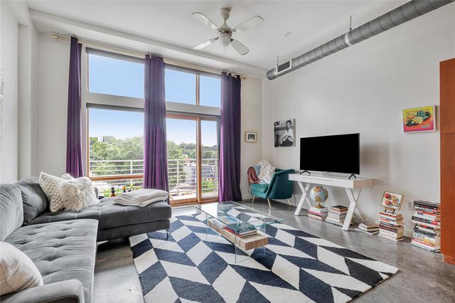 2124 E 6th ST 305, Austin, TX 78702