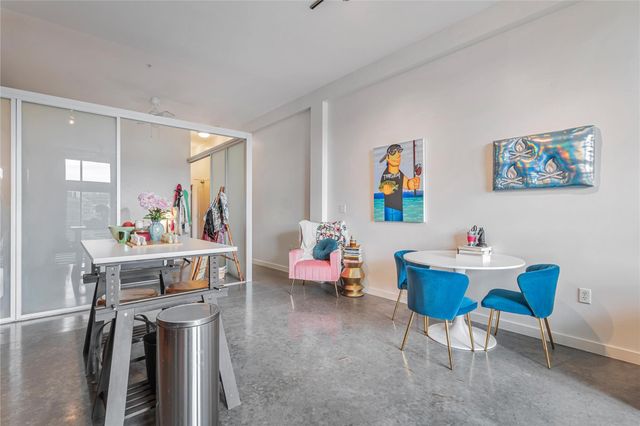 2124 E 6th ST 305, Austin, TX 78702
