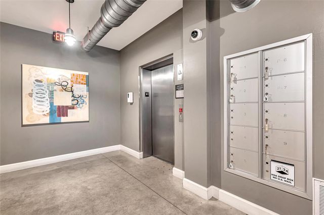 2124 E 6th ST 305, Austin, TX 78702