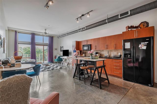 2124 E 6th ST 305, Austin, TX 78702