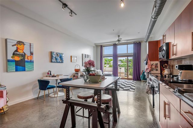2124 E 6th ST 305, Austin, TX 78702