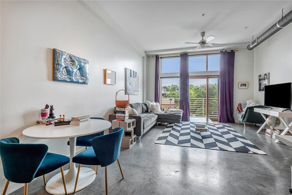 2124 E 6th ST 305, Austin, TX 78702