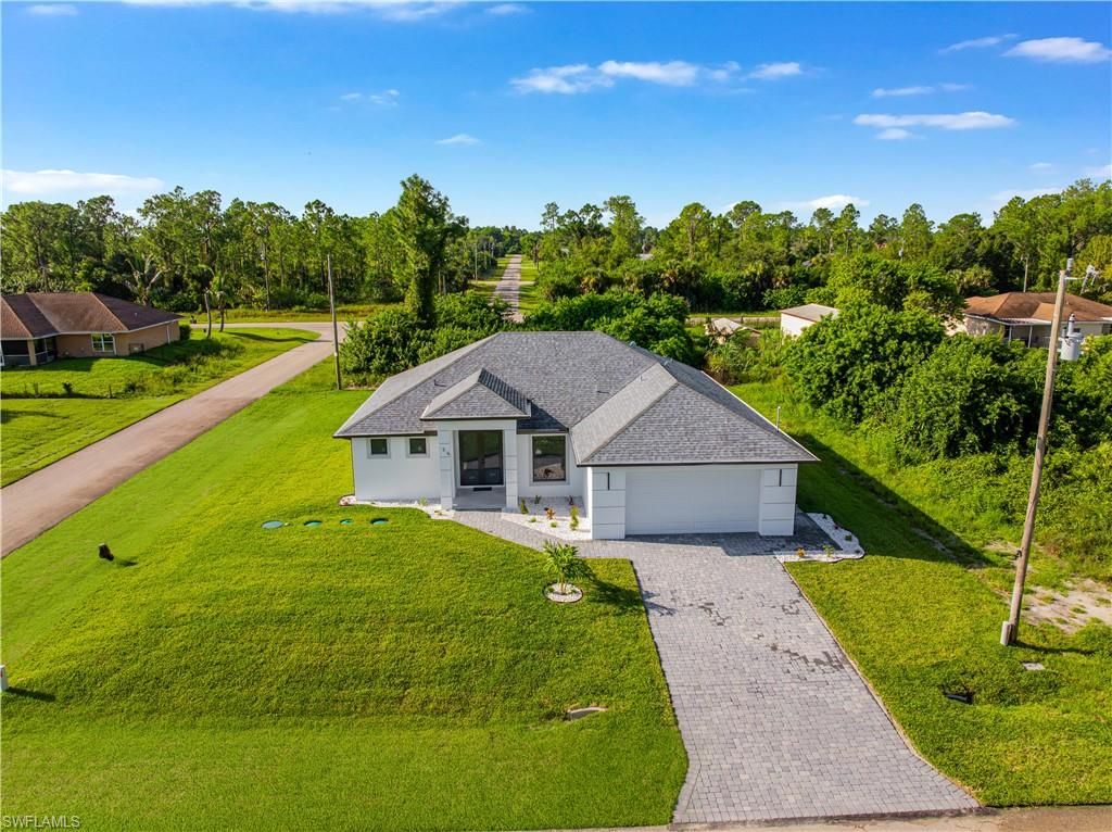 736 Chambers ST E, LEHIGH ACRES, FL 33974 — exterior