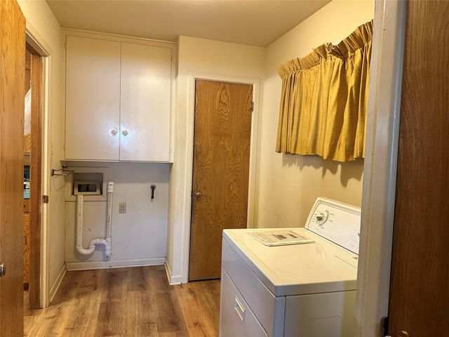 109 E Grady Street, Blooming Grove, TX 76626