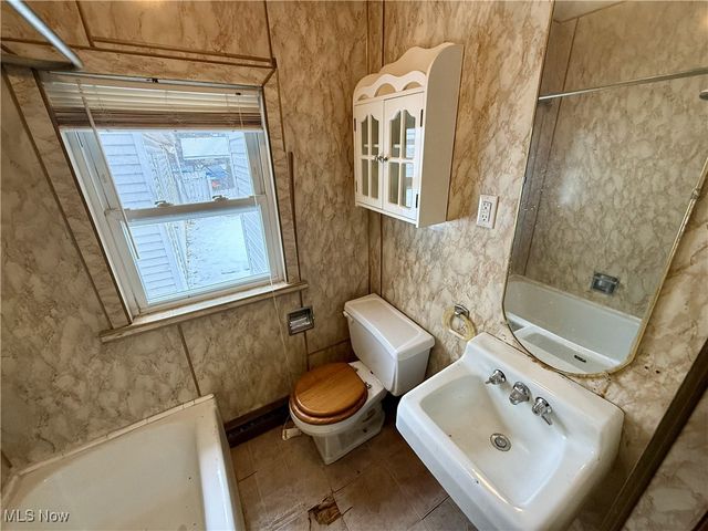 851 Ohio Avenue, East Liverpool, OH 43920