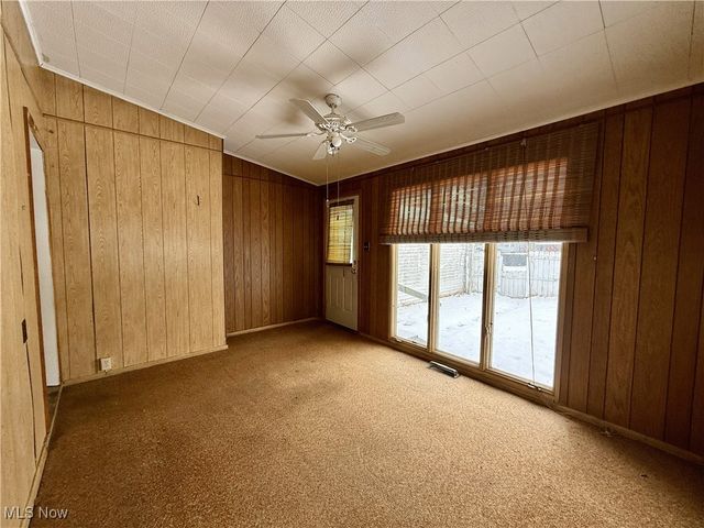 851 Ohio Avenue, East Liverpool, OH 43920