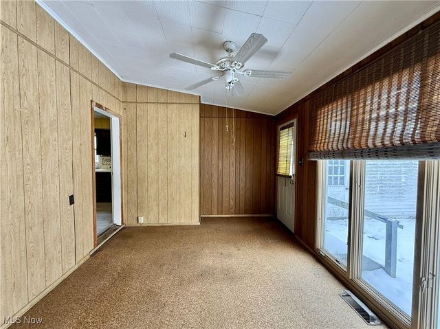 851 Ohio Avenue, East Liverpool, OH 43920