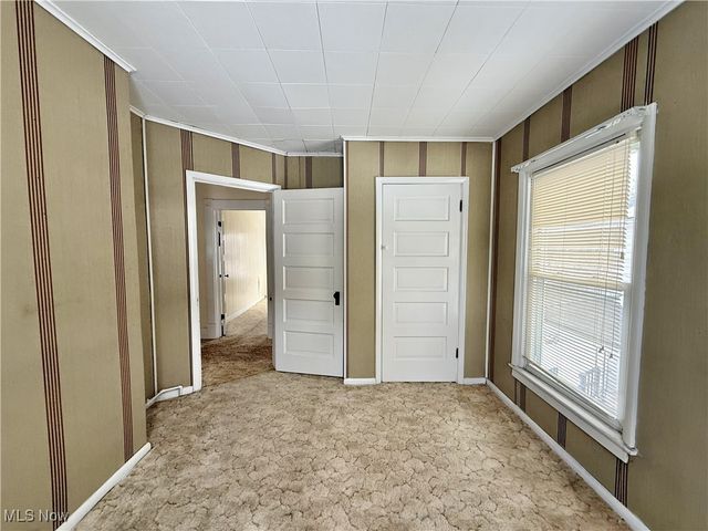 851 Ohio Avenue, East Liverpool, OH 43920