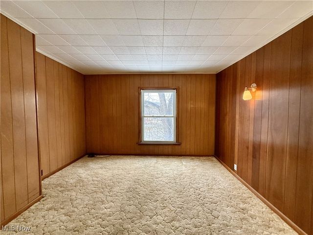 851 Ohio Avenue, East Liverpool, OH 43920