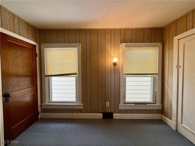 851 Ohio Avenue, East Liverpool, OH 43920