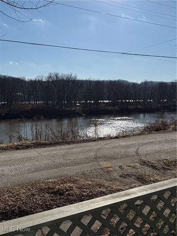 851 Ohio Avenue, East Liverpool, OH 43920