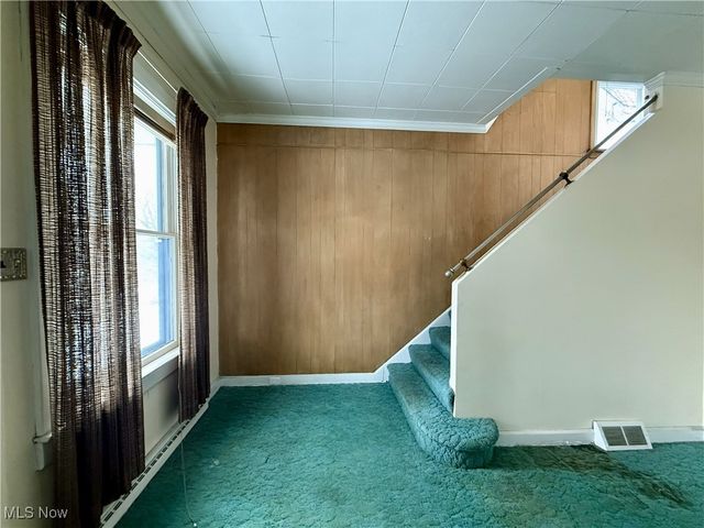 851 Ohio Avenue, East Liverpool, OH 43920