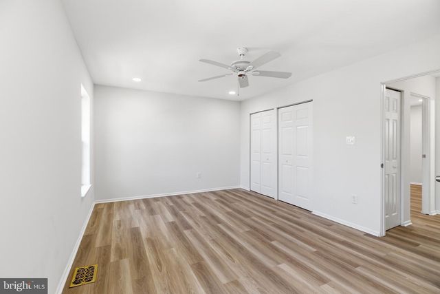 102 N DUKE DR, Sterling, VA 20164