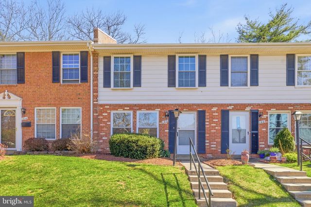 102 N DUKE DR, Sterling, VA 20164