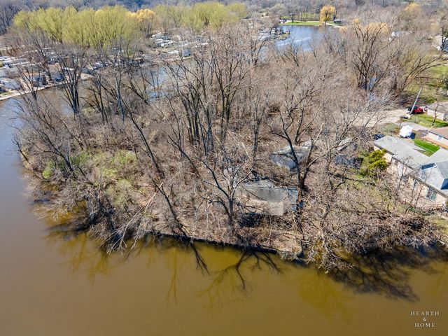 42479 N Forest Lane, Antioch, IL 60002