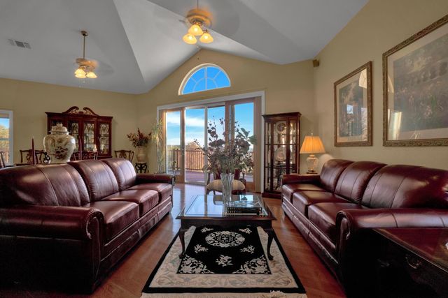 9830 Deer Hollow Trl, Browns Valley, CA 95918