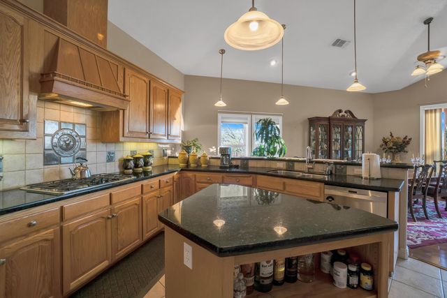 9830 Deer Hollow Trl, Browns Valley, CA 95918