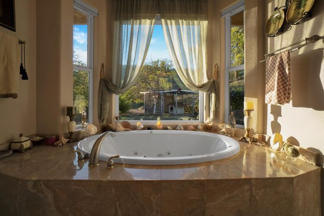 9830 Deer Hollow Trl, Browns Valley, CA 95918