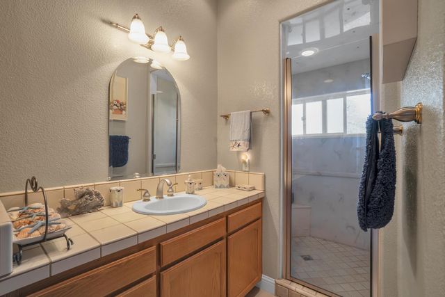 9830 Deer Hollow Trl, Browns Valley, CA 95918