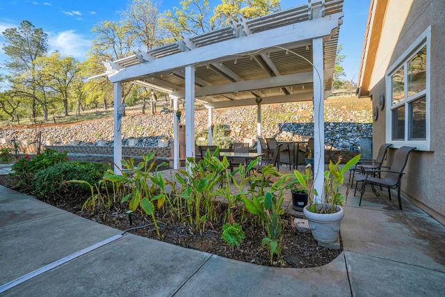 9830 Deer Hollow Trl, Browns Valley, CA 95918