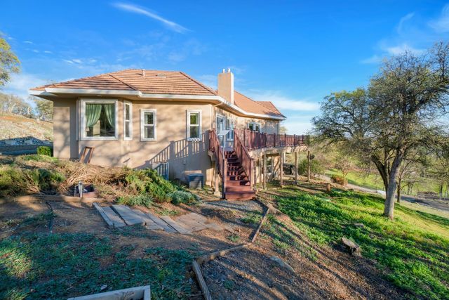 9830 Deer Hollow Trl, Browns Valley, CA 95918