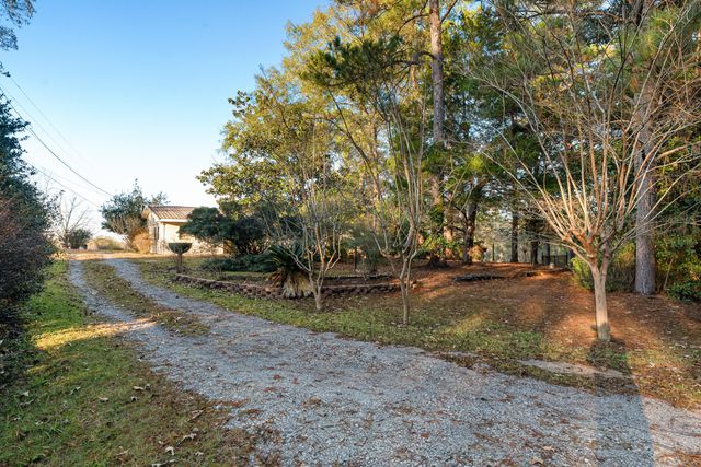 204 Oscar Bond Rd, Purvis, MS 39475