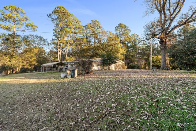 204 Oscar Bond Rd, Purvis, MS 39475