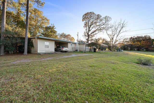 204 Oscar Bond Rd, Purvis, MS 39475