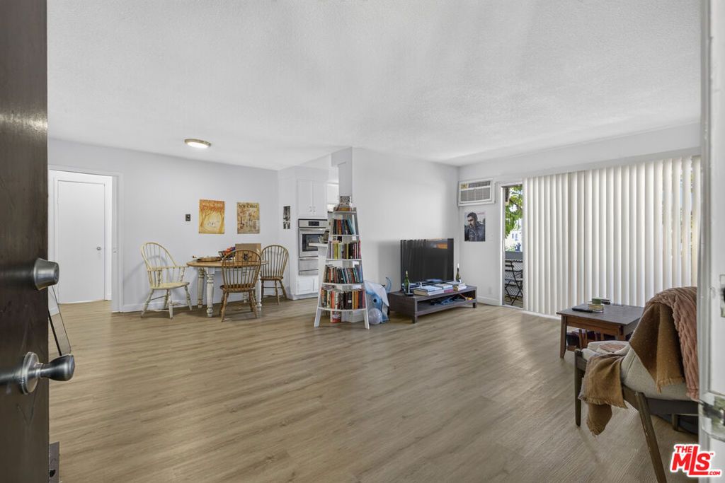 1432 N Fairfax Avenue, Los Angeles, CA 90046 — photo 2
