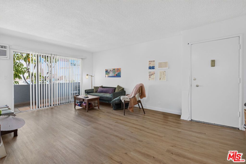 1432 N Fairfax Avenue, Los Angeles, CA 90046 — photo 4