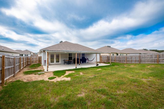27 Curly Leaf Lane, Conway, AR 72032