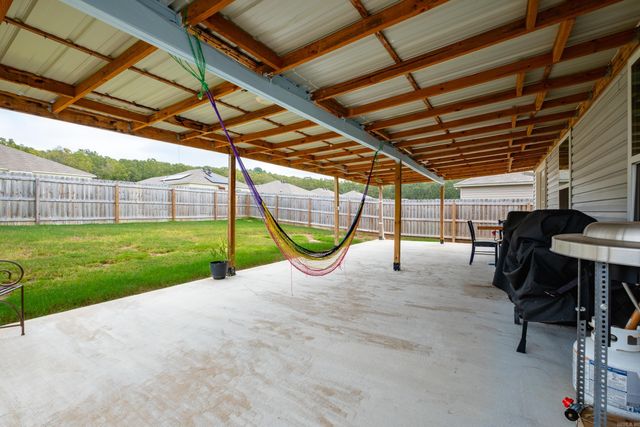 27 Curly Leaf Lane, Conway, AR 72032