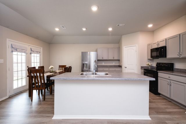 27 Curly Leaf Lane, Conway, AR 72032